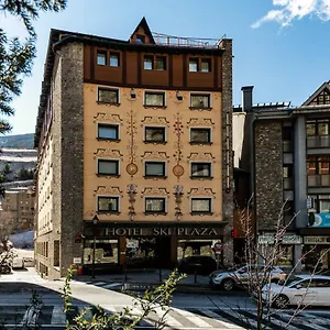 Plaza & Wellness Hotel